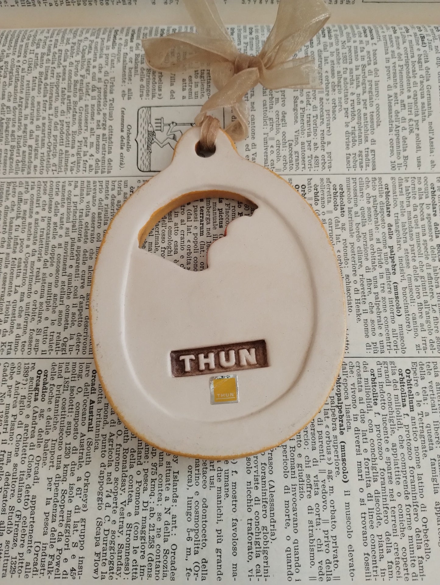 Thun formella pasquale, Pasqua - con gallina e uova