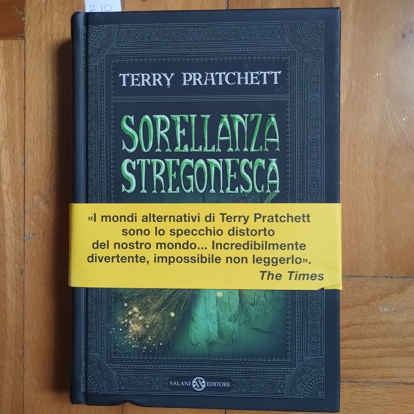 Sorellanza stregonesca, Terry Pratchett, Salani copertina rigida 2017