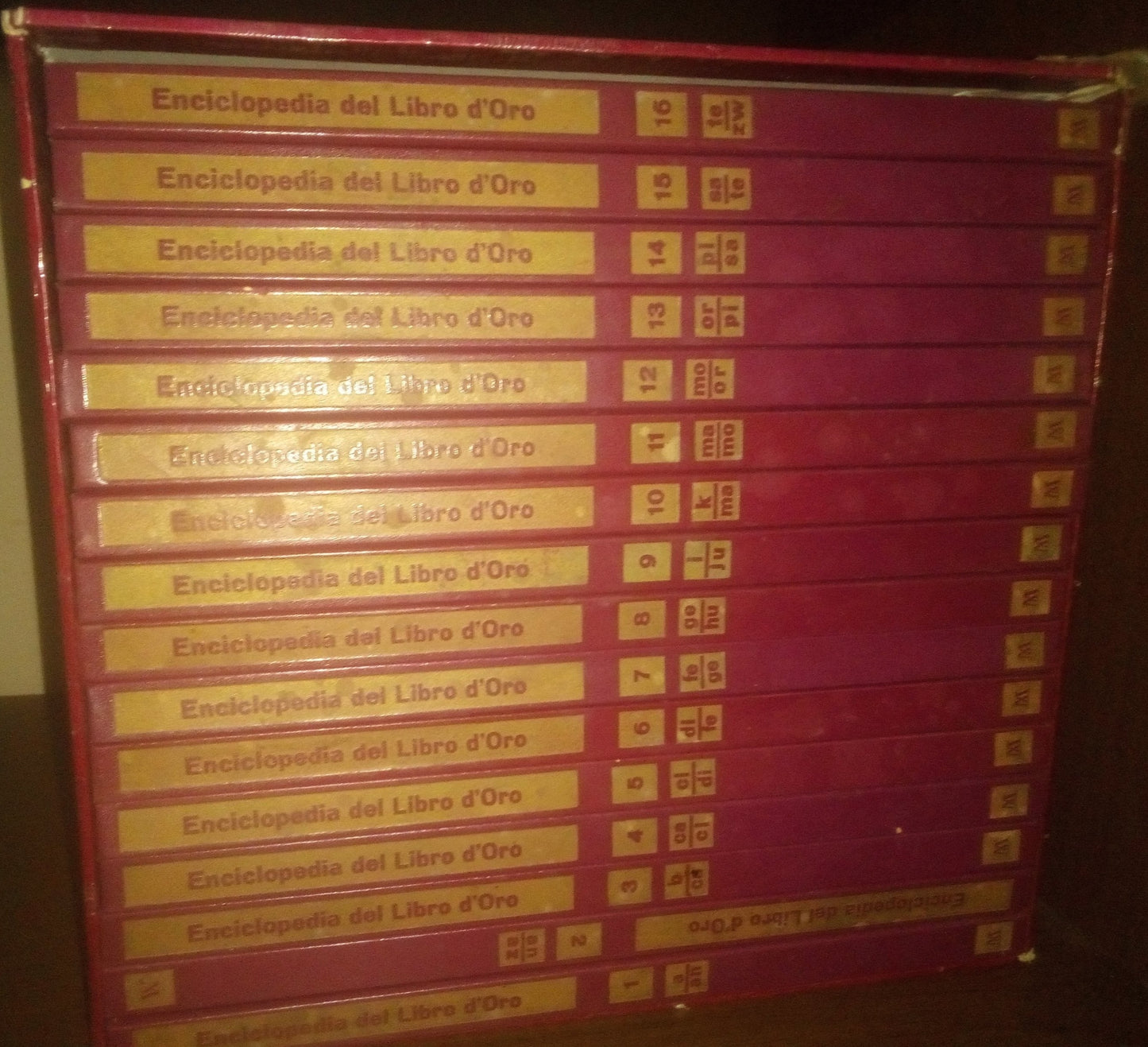 Enciclopedia del libro d’oro, Mondadori – 16 volumi con cofanetto