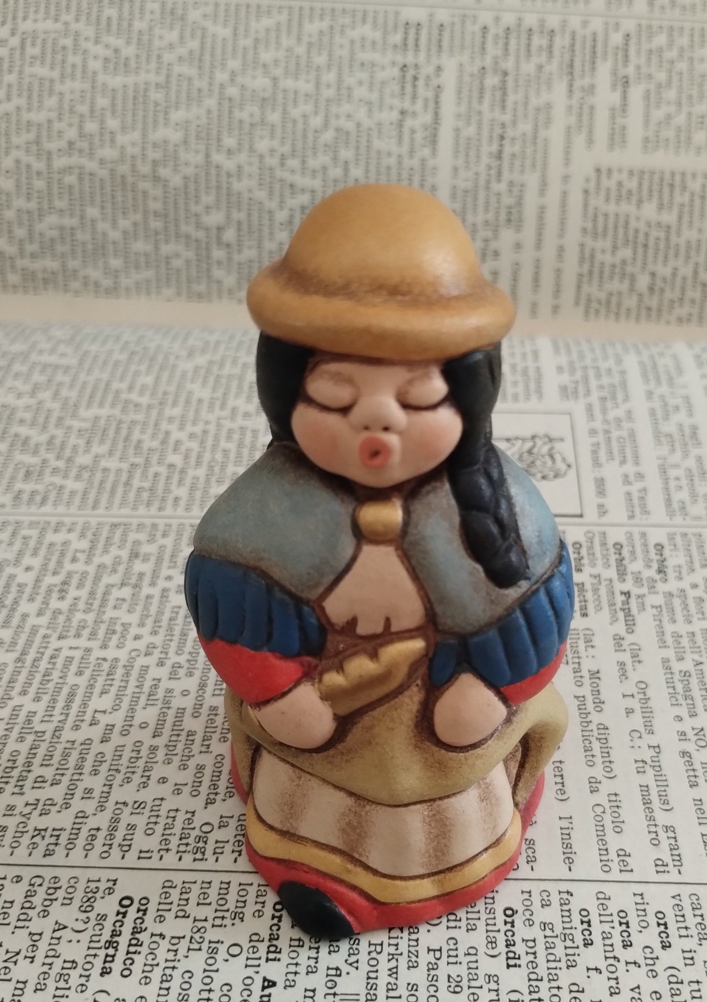 THUN Popoli del mondo, la peruviana " Juanita " . Altezza 8 cm