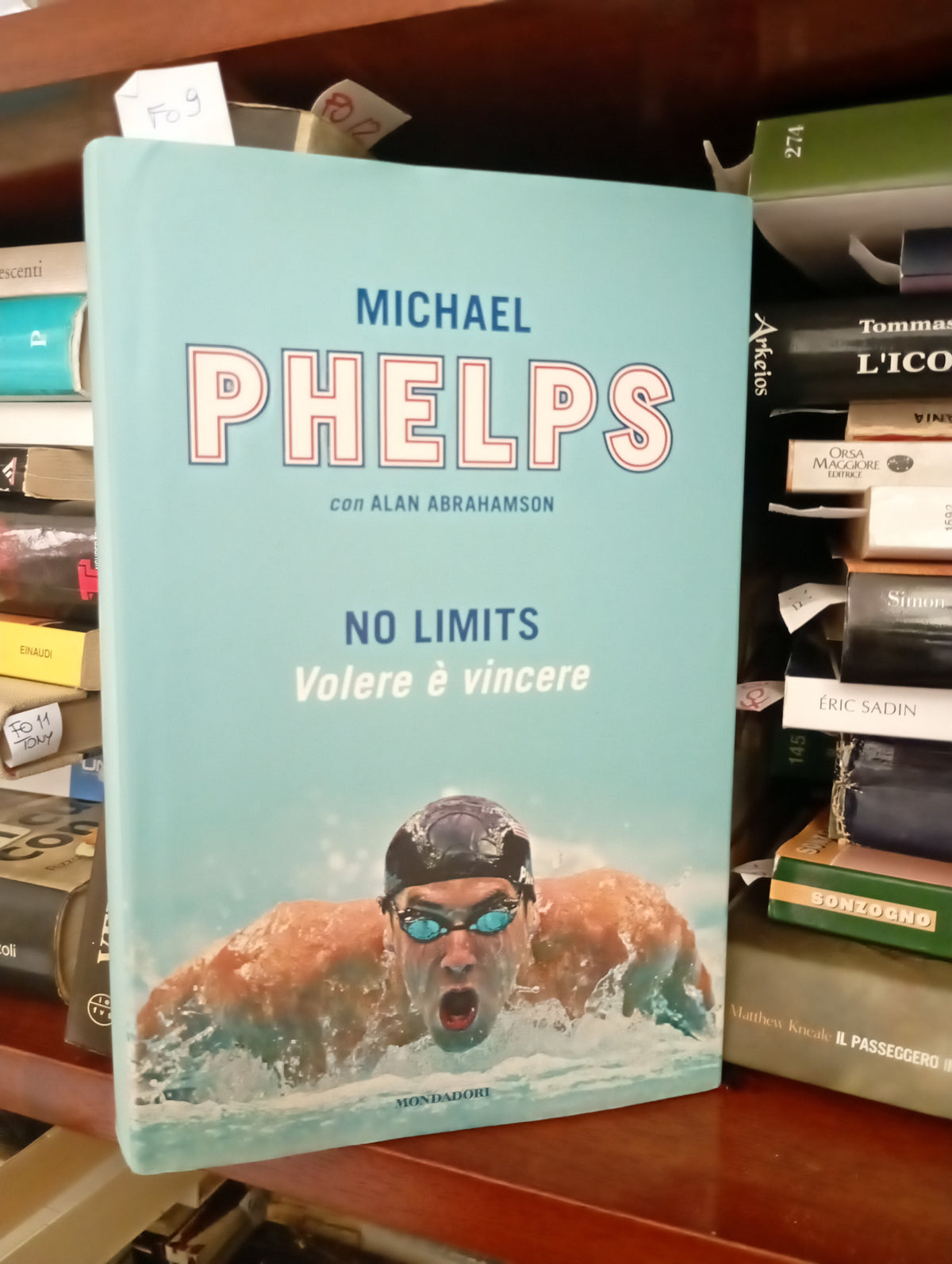 No limits. Volere è vincere. Mondadori, libro in italiano di Michael Phelps, con Alan Abrahamson. 2009. ISBN 9788804590521