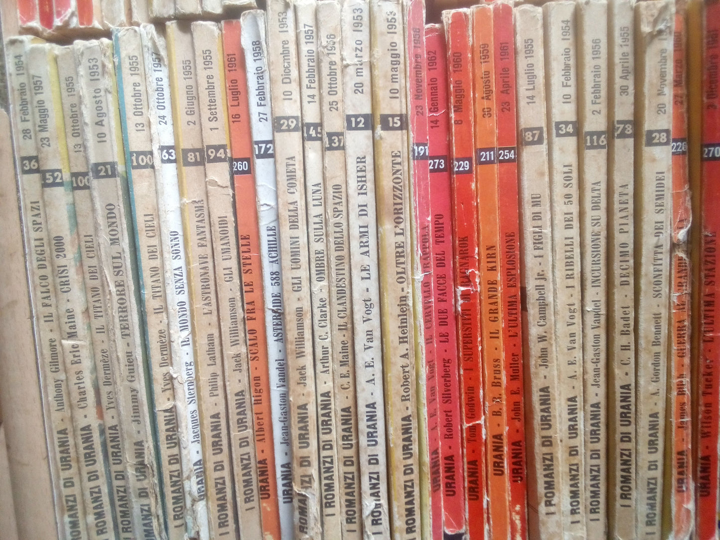 Lotto 56 romanzi Urania numeri bassi - dal'11 al 273 - 1953 in su
