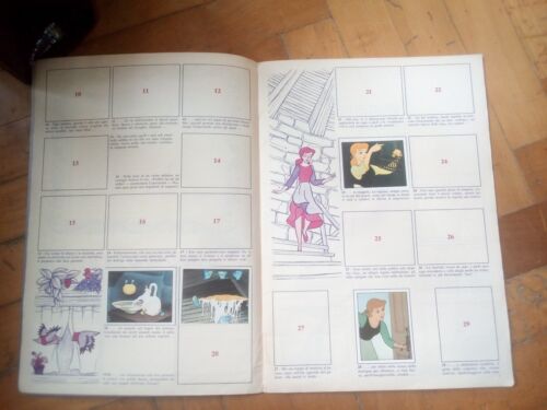 Album Panini Cenerentola, Walt Disney, con poche figurine attaccate - Walt Disney